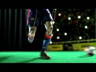 Андрес Иньеста в новом ролике о бутсах Nike.