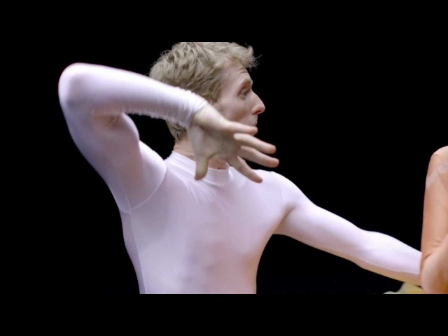 Норвежский продавец суши выпустил оригинальный рекламный ролик, в котором прекрасная балетная труппа изображает из себя традиционные японские лакомства