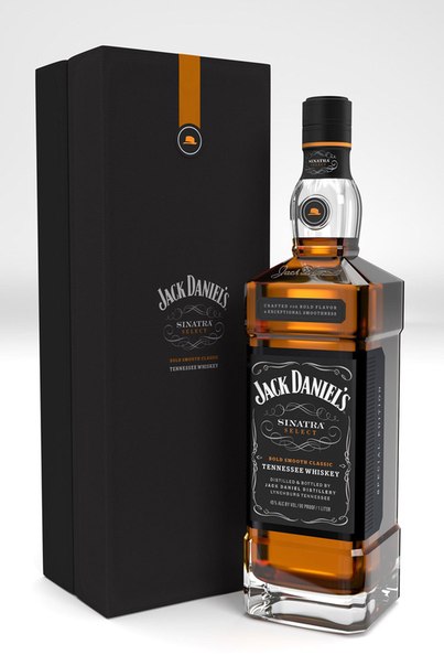 Jack Daniel s  выпустил лимитированную серию виски, посвященную культовому американскому певцу и актеру Фрэнку Синатра.