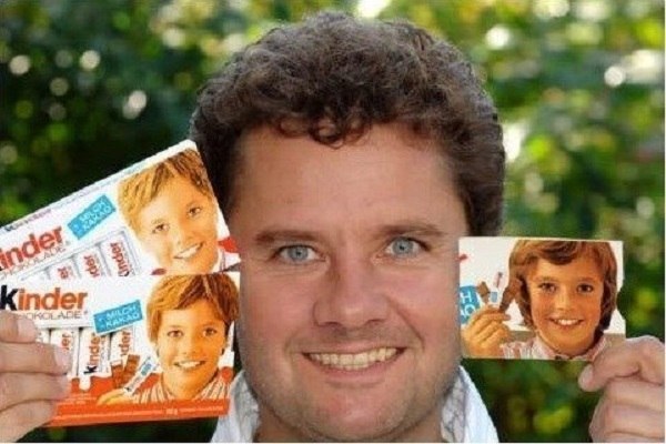 Немецкий мальчик, который на протяжении 32 лет был лицом шоколада Kinder