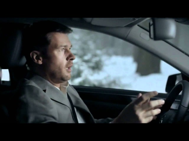 Креативная реклама Mercedes-Benz с системой помощи при торможении