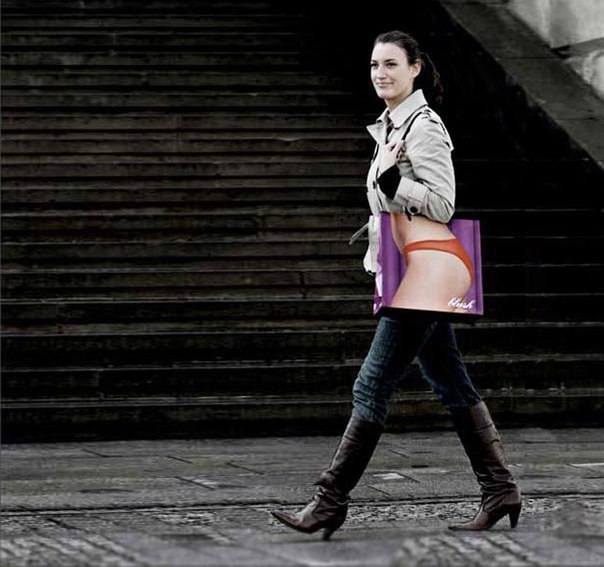 Реклама компании-производителя женского нижнего белья.