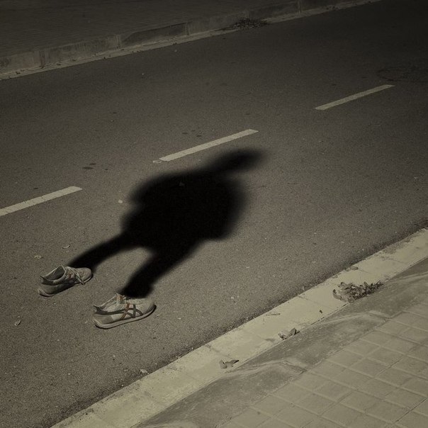"Меня здесь нет": арт-проект о человеке-призраке от Pol Ubeda Hervas