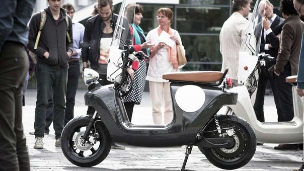 В Амстердаме создали скутер из конопли