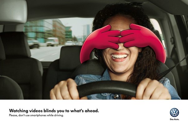 Volkswagen: "Просмотр видео мешает вам увидеть то, что впереди. Пожалуйста, не используйте смартфоны во время вождения"