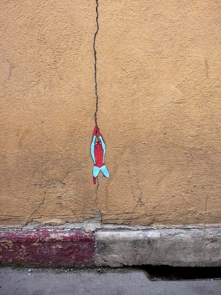 Подборка работ французского стрит-арт художника, скрывающегося под псевдонимом OaKoAk. В своем творчестве OaKoAk обыгрывает различные элементы города.