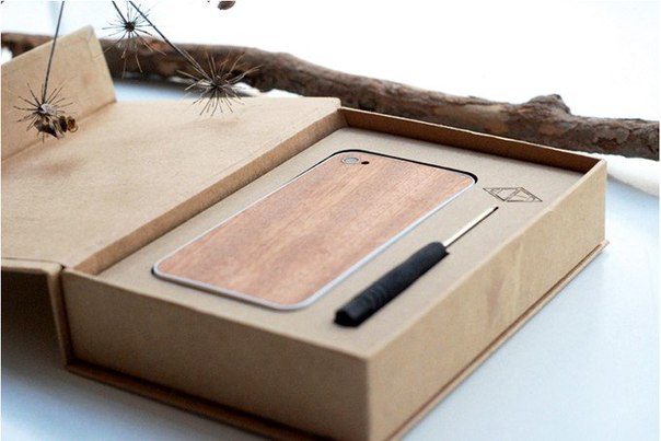 Компания Eden представила набор для собственноручной подгонки задней крышки для iPhone 4/4S из настоящего дерева