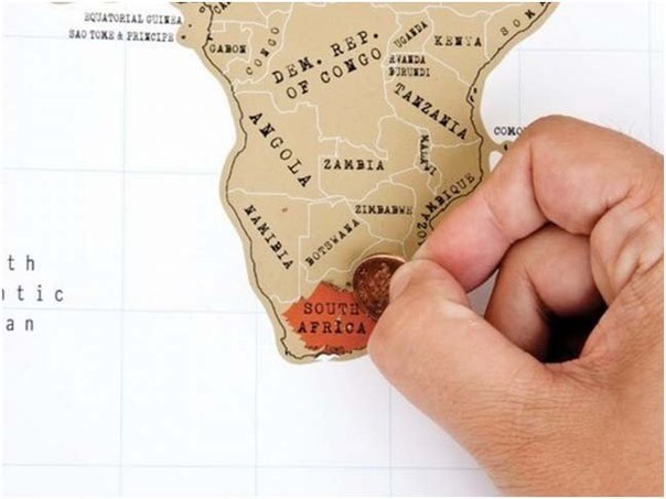 Карта для любителей путешествовать. Страны, где вы побывали, соскребаете монеткой.