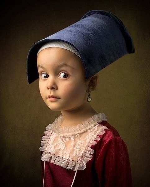 Bill Gekas — австралийский фотограф-самоучка. Портофолио Билла полностью состоит из фотографий его пятилетней дочери, большая часть которых, стилизована под старые картины.