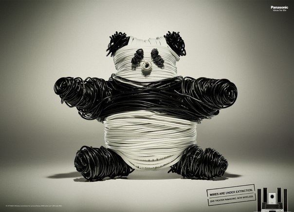 Реклама беспроводного домашнего кинотеатра Panasonic: "Провода под угрозой вымирания"