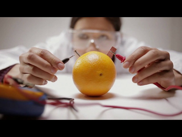 Зажигающие апельсины в рекламе соков Tropicana