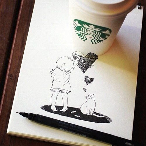 Иллюстратор Tomoko Shintani весело проводит время, делая рисунки, пока пьет кофе в Starbucks. На своем сайте она сообщает, что это не пиар и не рекламный ход, просто от ароматов в Starbucks ей хочется творить, выходя за рамки листа на одноразовые стаканчики и обыгрывая кружки. Прекрасные рисунки, дарящие улыбки и позитивное настроение)
